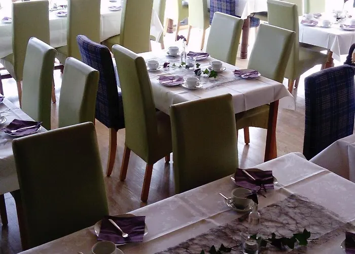 Allerhand Gaestezimmer * Nohen